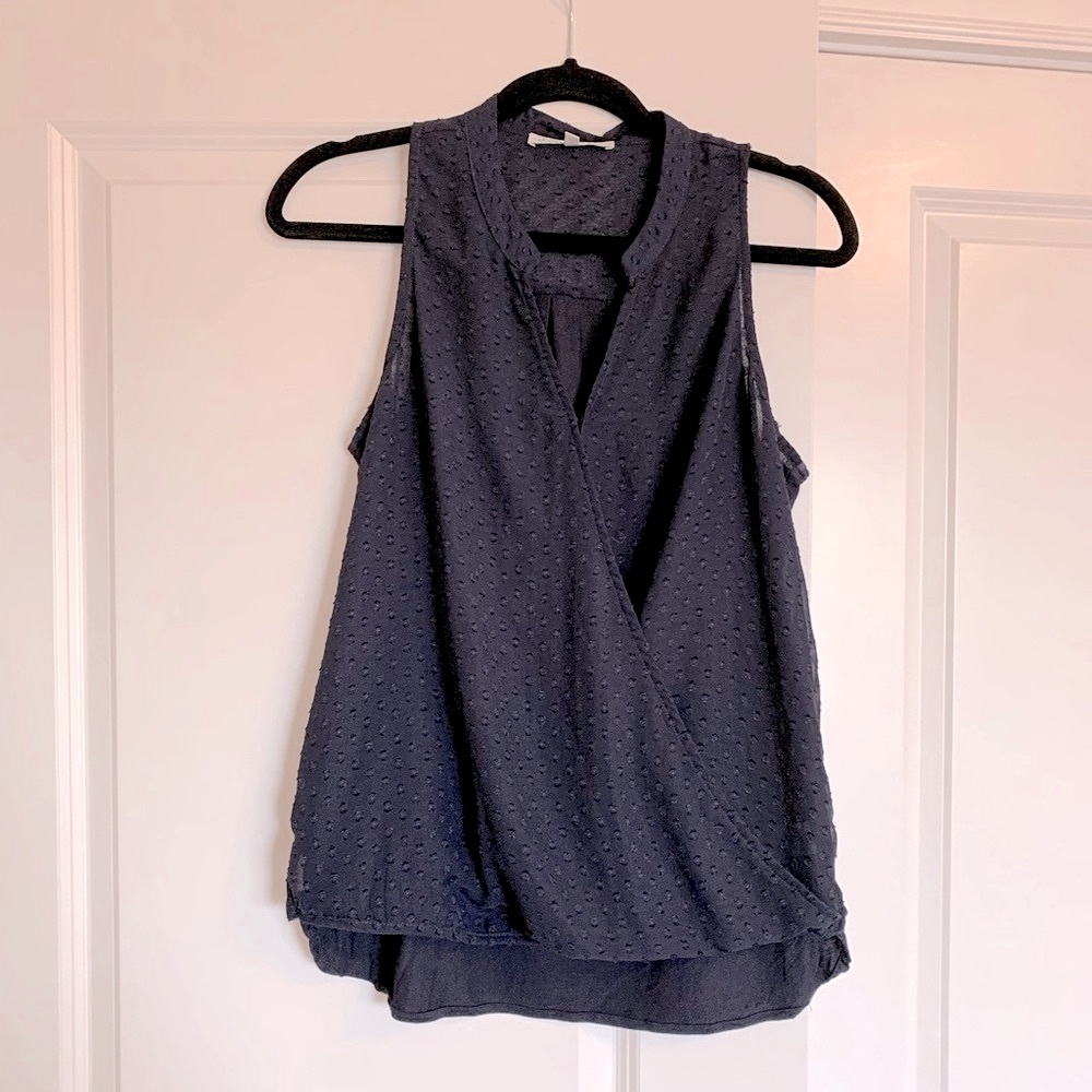 DANIEL RAINN sleeveless, crossover style blouse